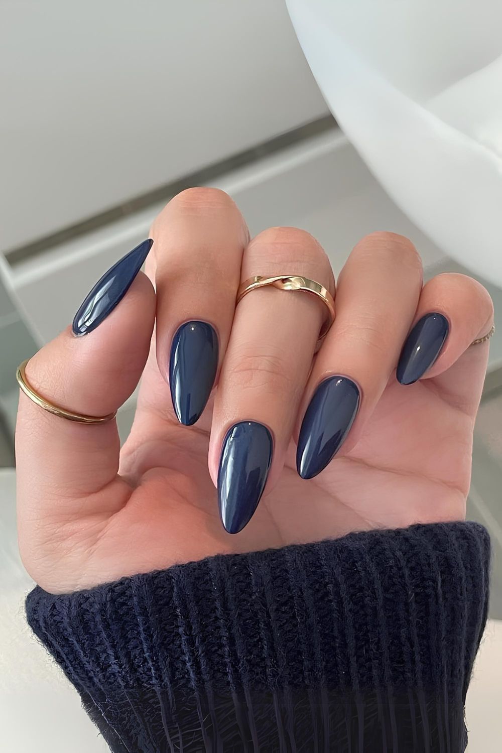 Navy blue nail color 