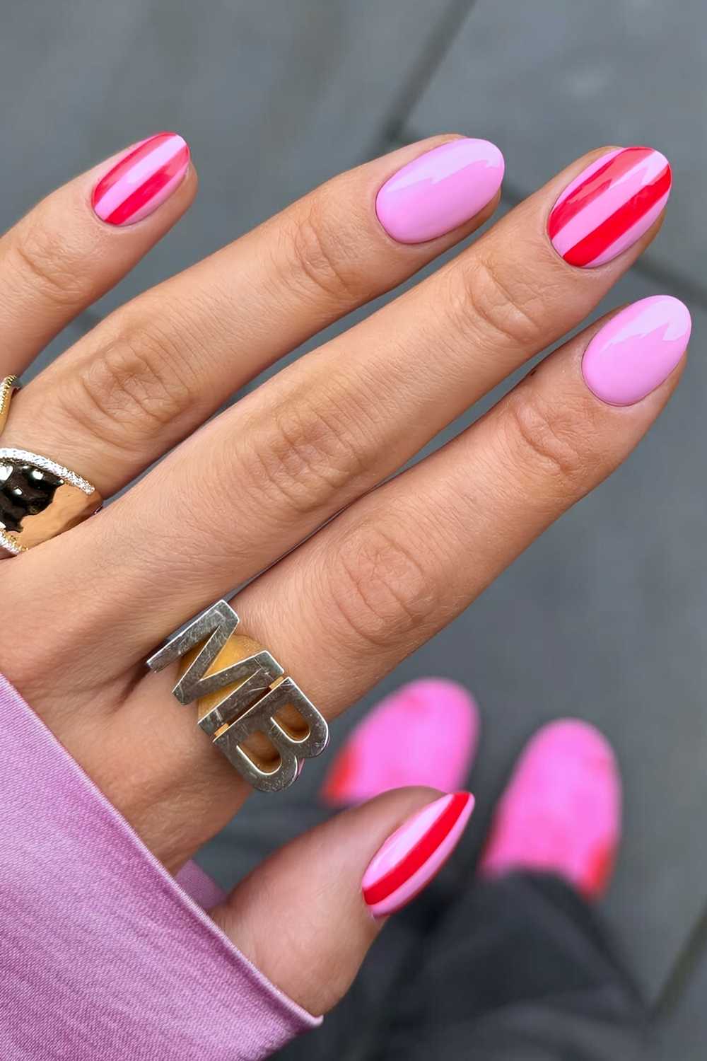 Pink mani with red stripes