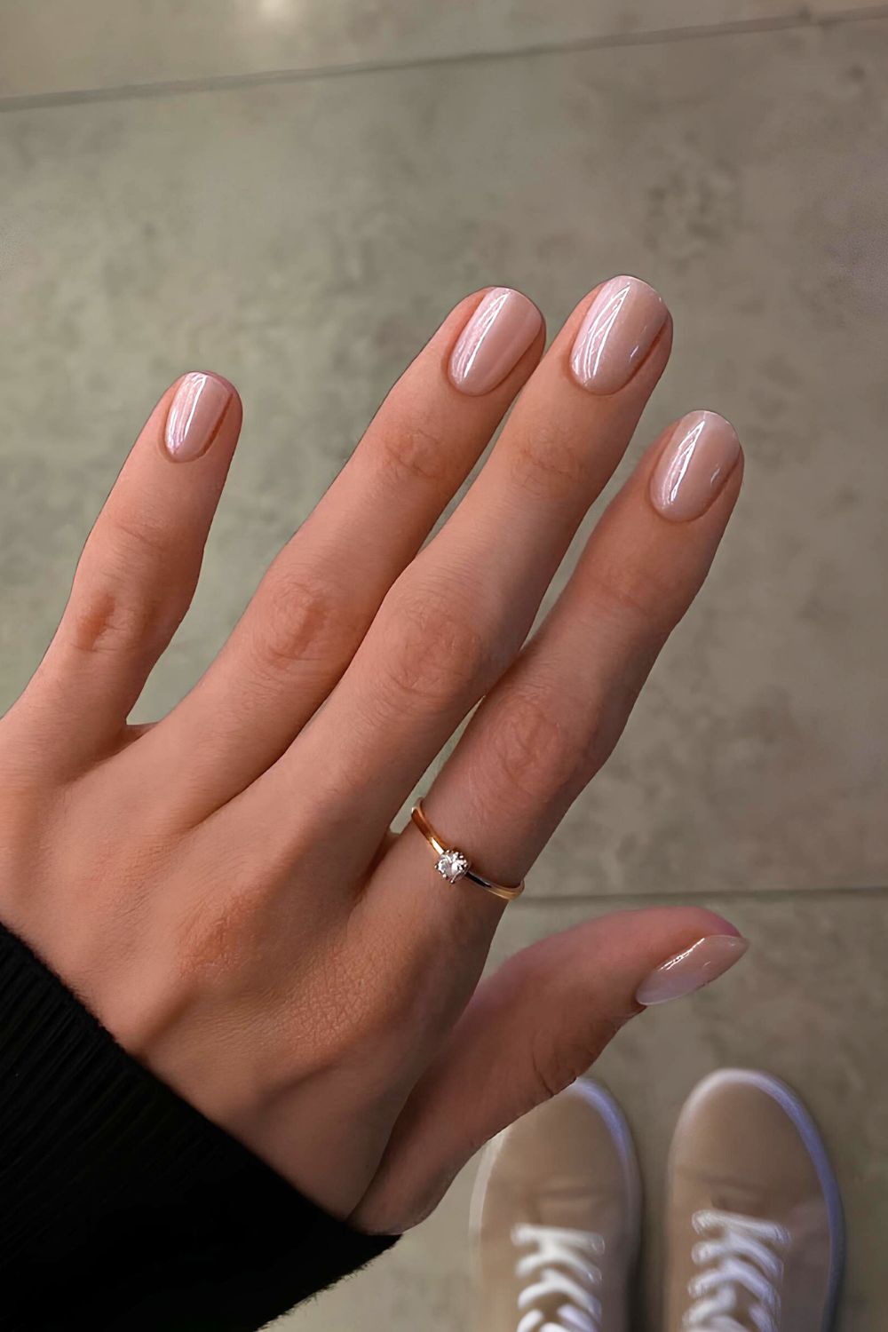 Glazed milky nails