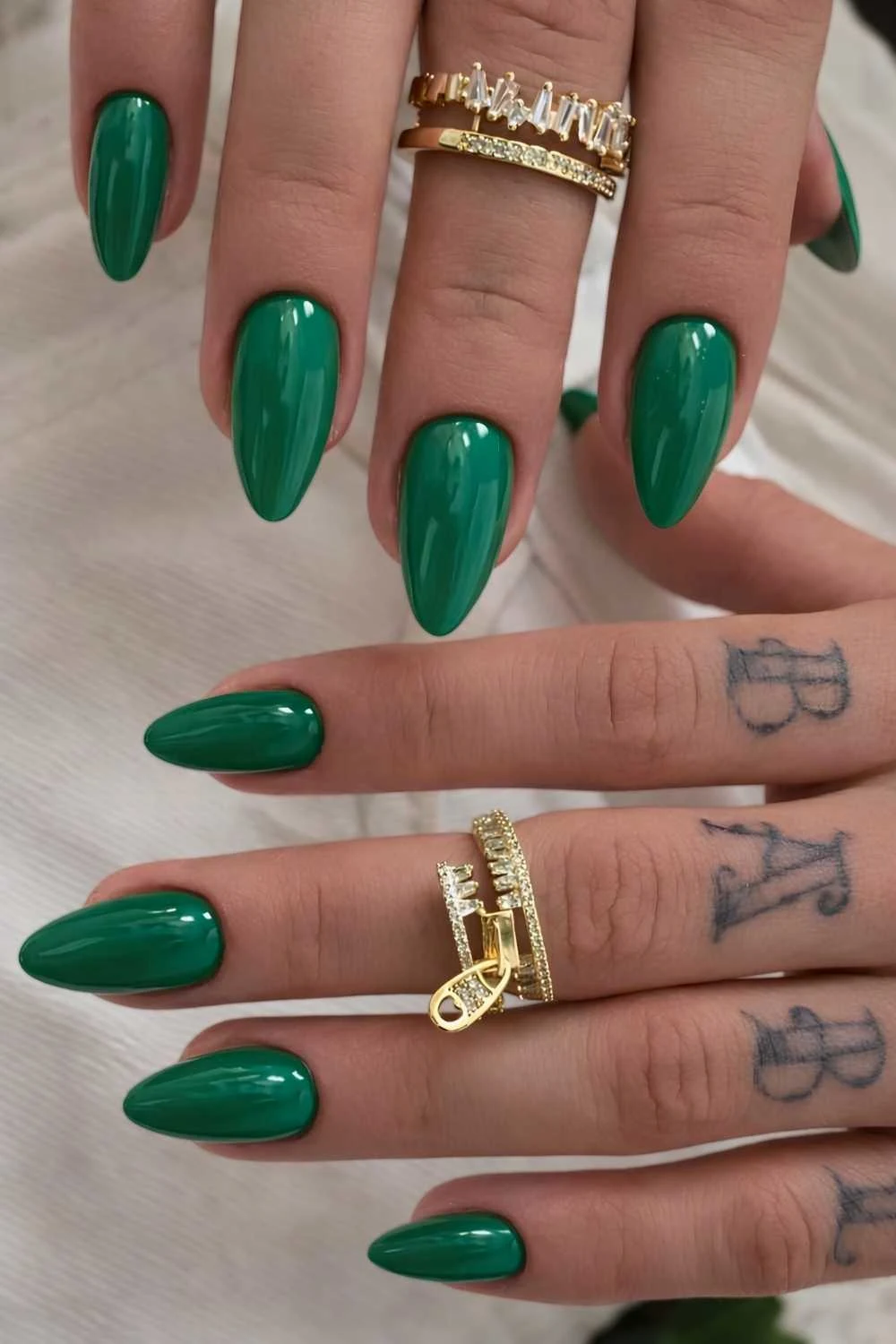 Glossy full coverage green nails