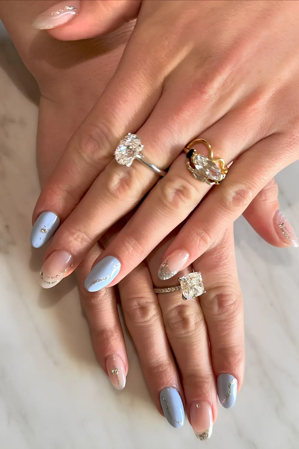 Joey King SAG Awards blue nails