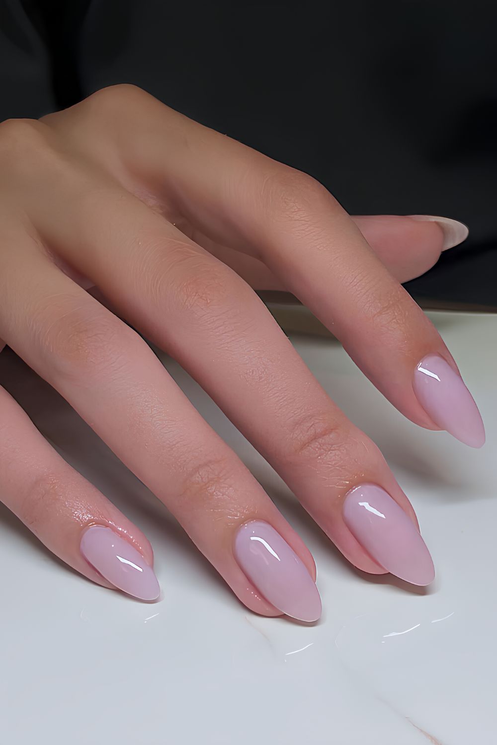 Milky lavander manicure