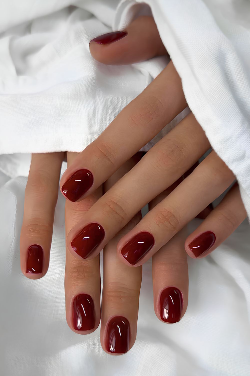 Short solid dark red nails