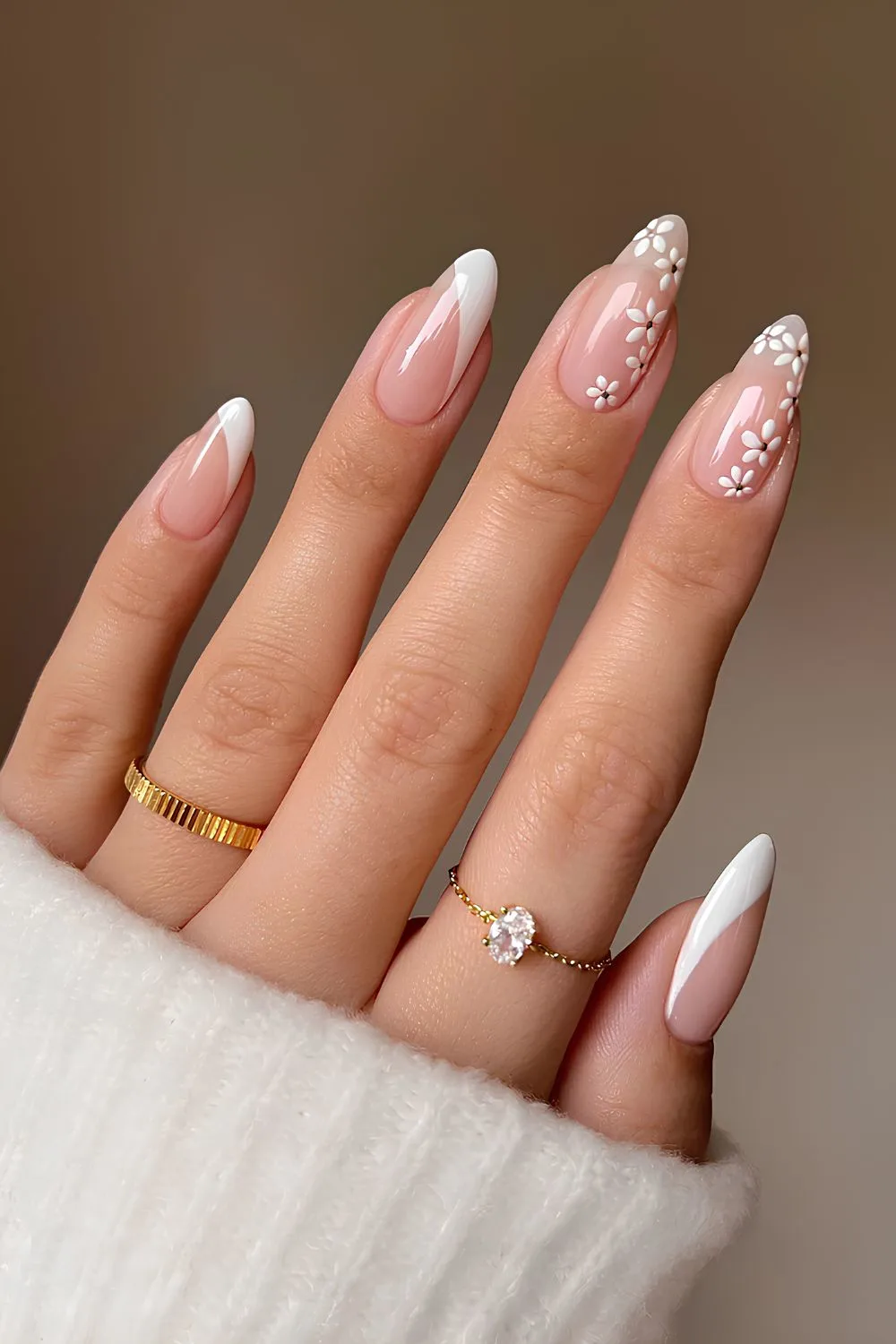 White side French tip nails with flowers