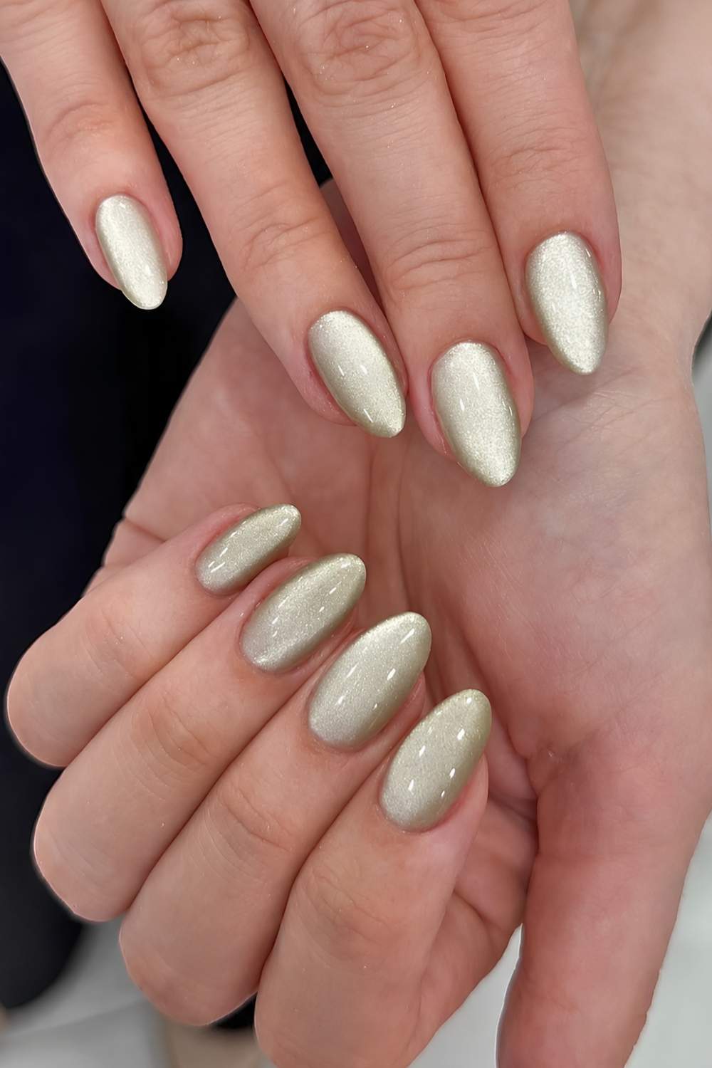 Light green cat eye nails