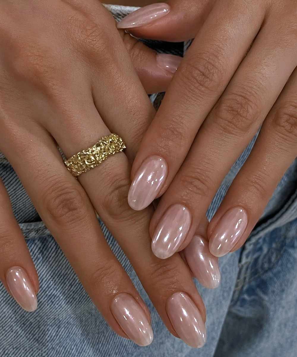 Nude pearl chrome nails