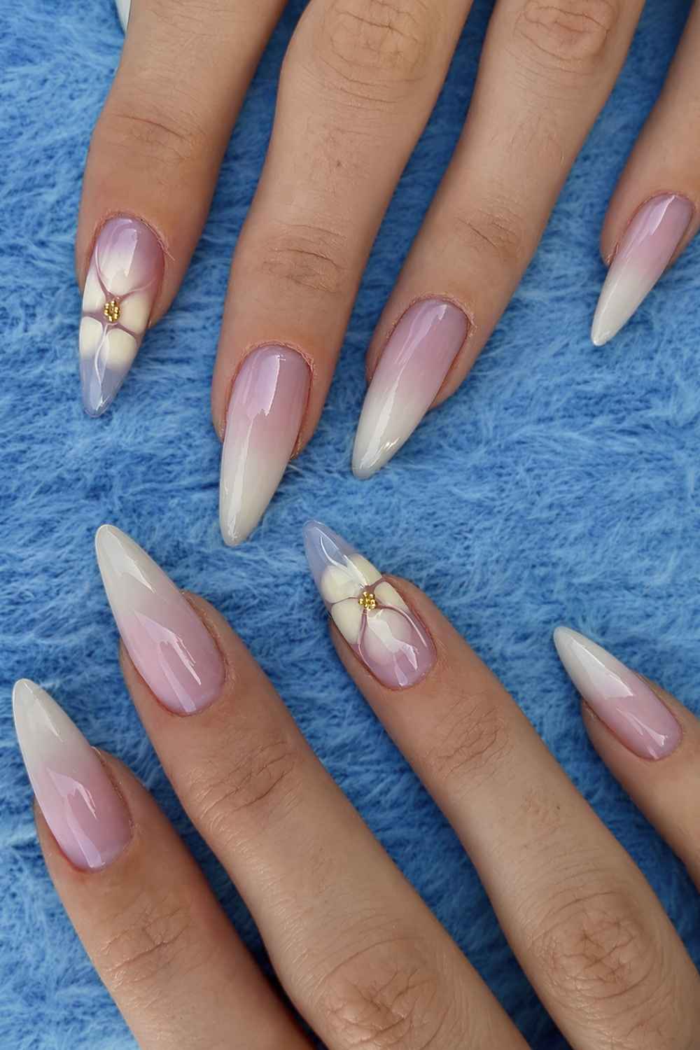 Pale yellow mani with blooming gel flowers