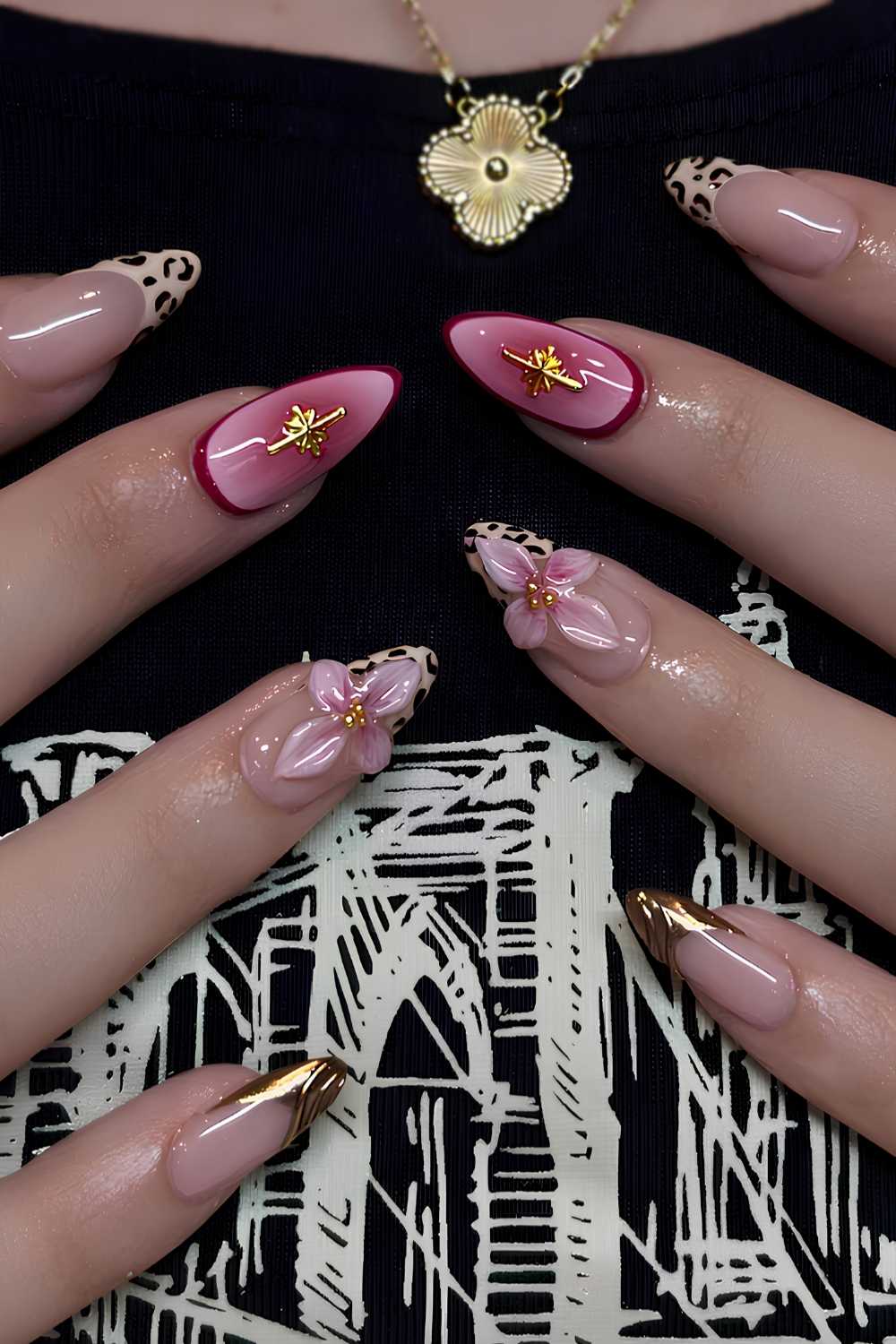 Pink and gold mani with flowers and leopard print