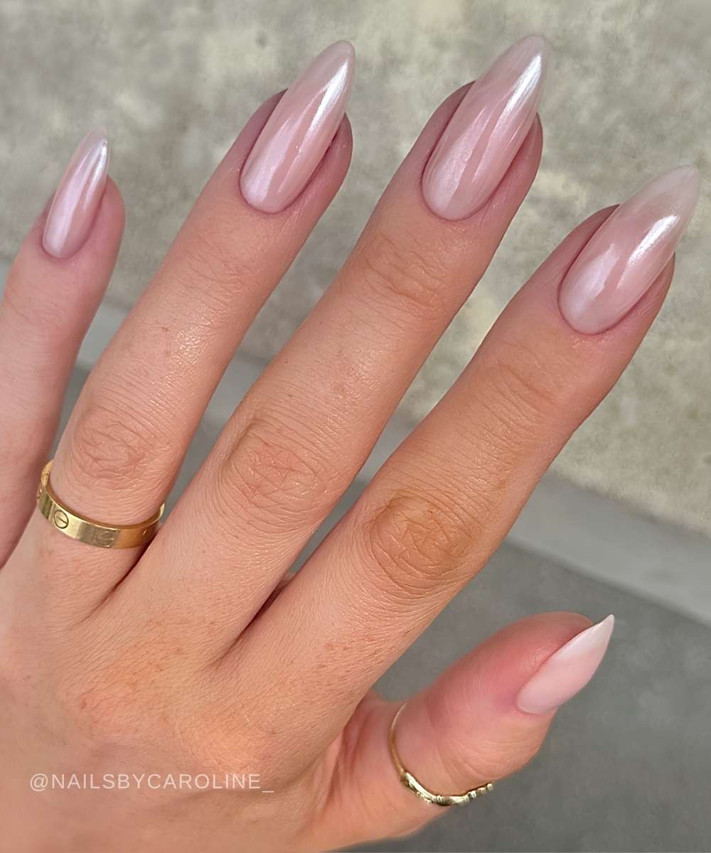 Rosy nude chrome manicure