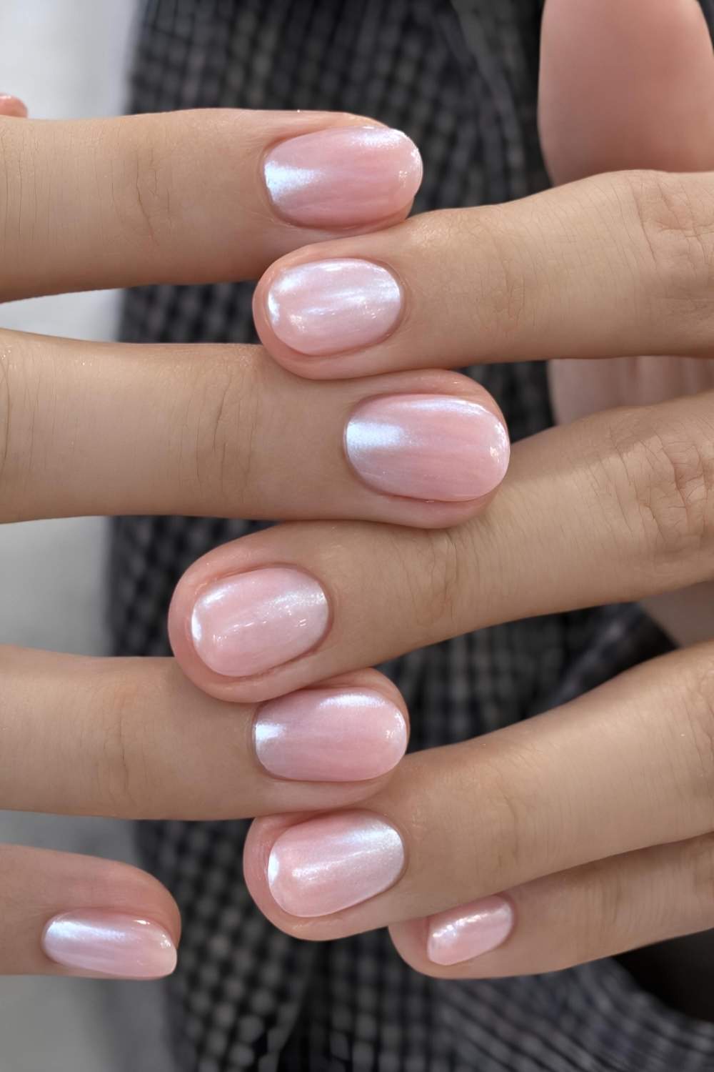 Short pink chrome spring nails