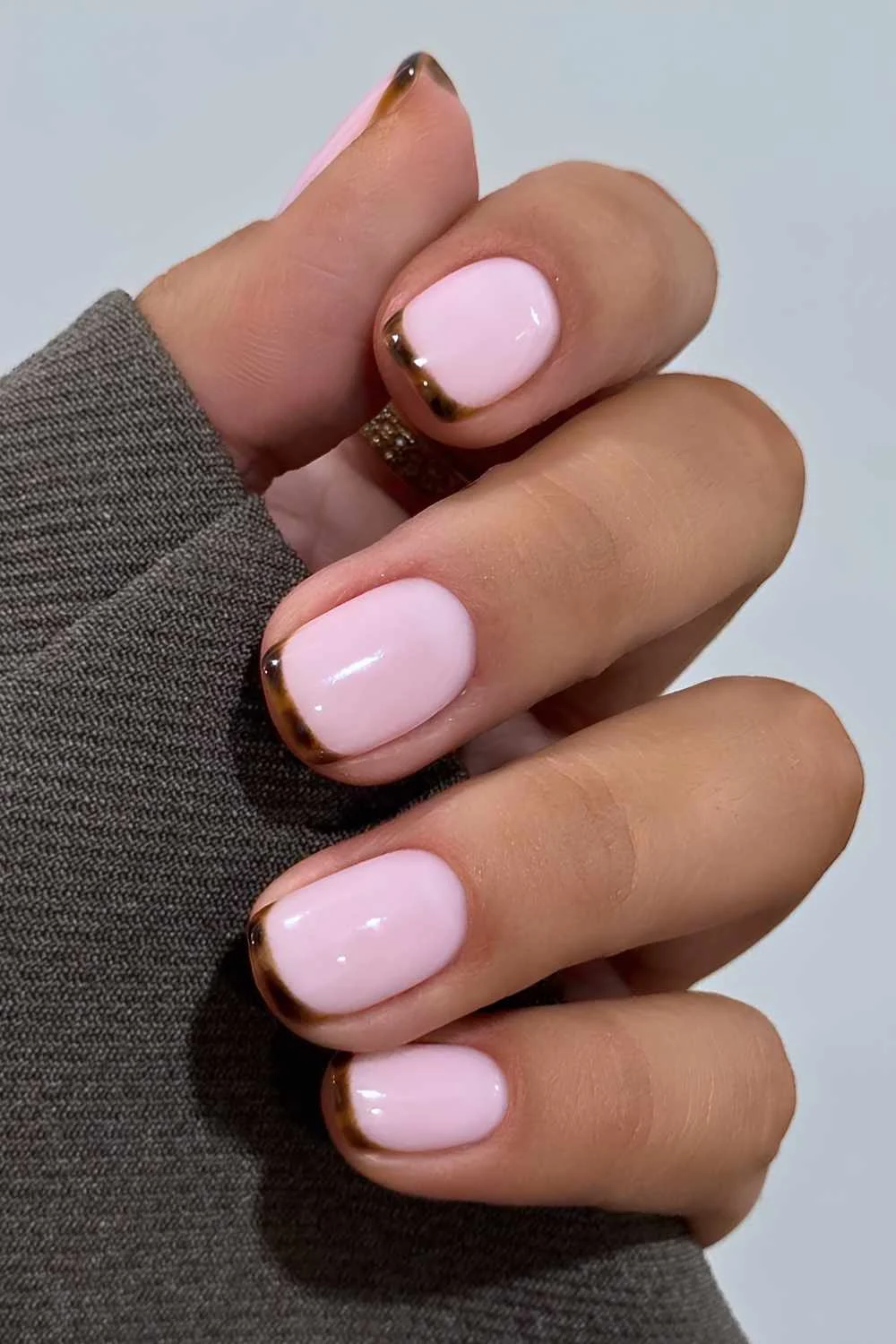 Tortoise shell micro French mani