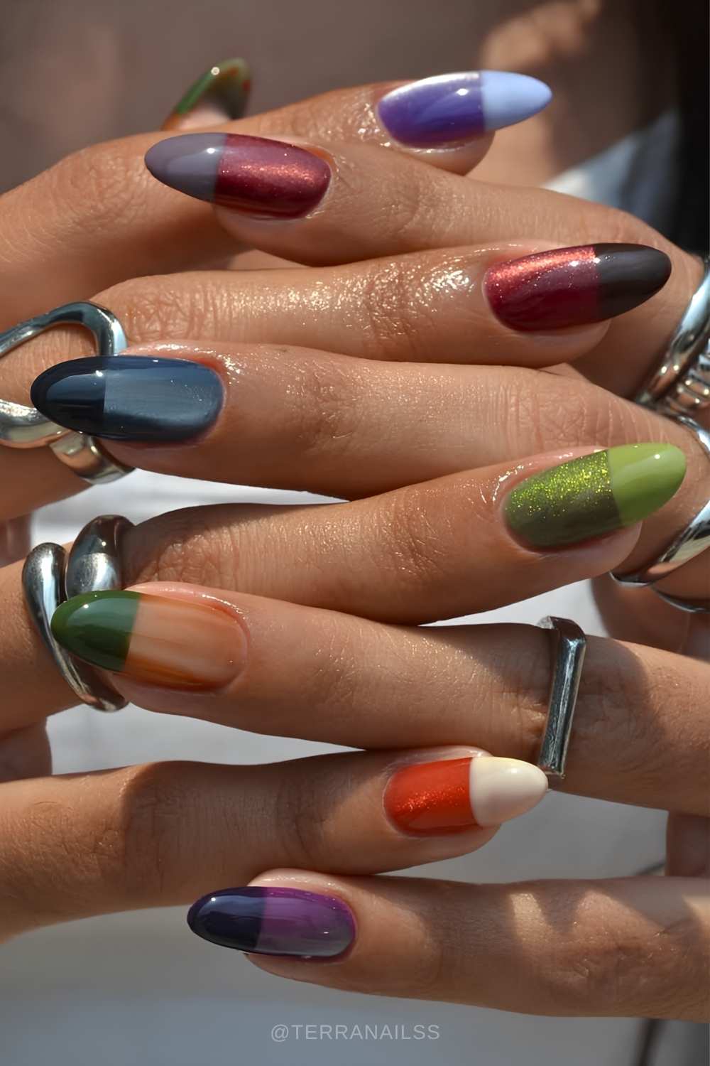 Colorful cat eye pill nails
