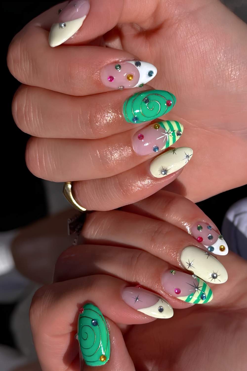 Green and vanilla mix and match nails