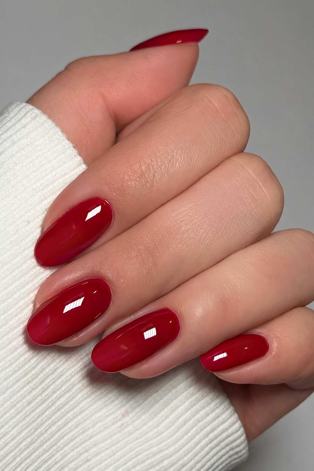 Round cherry red nails