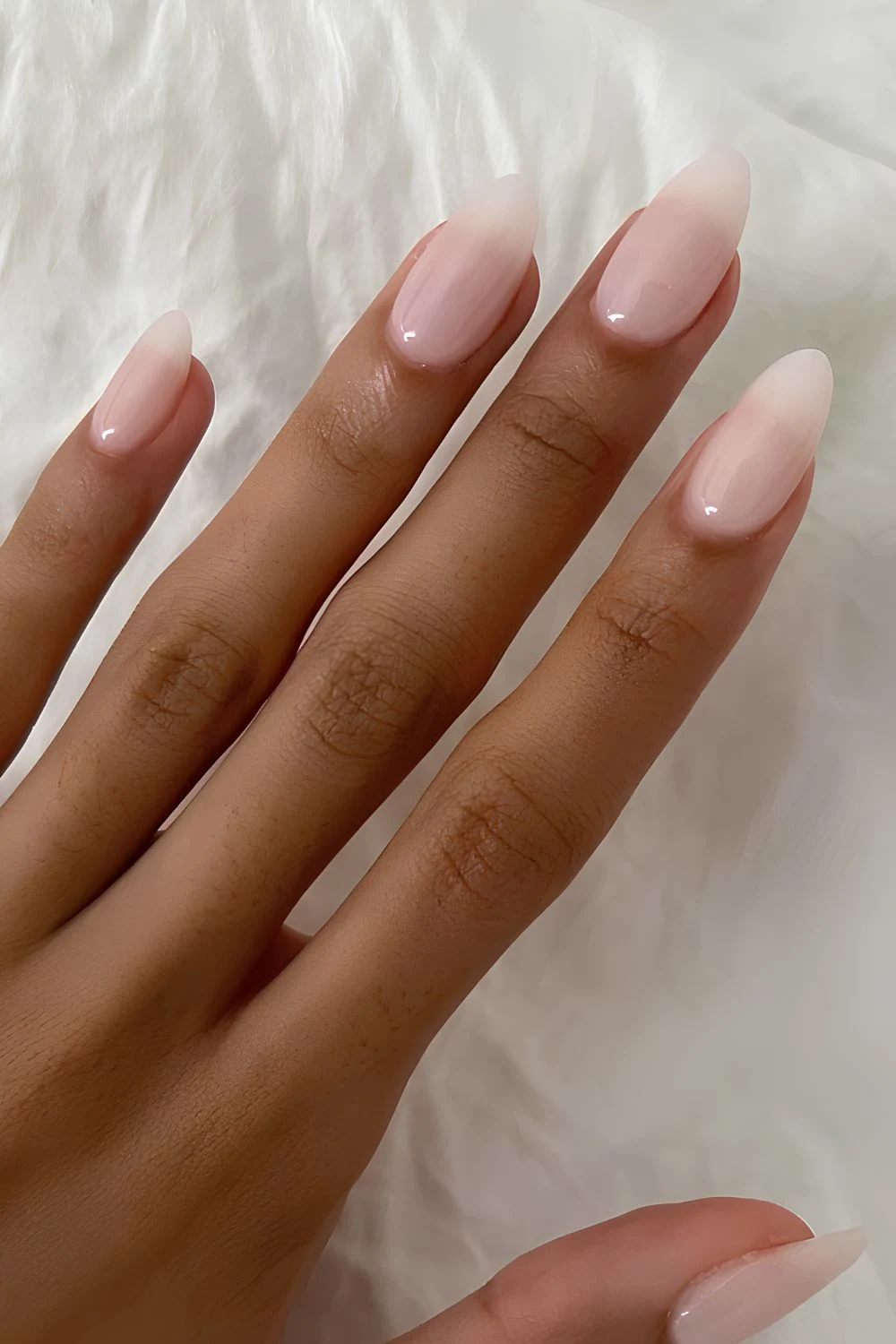Blurred white American manicure