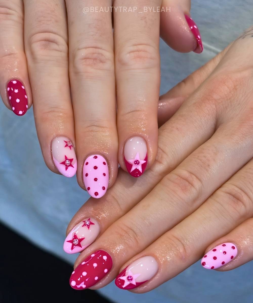 Bright and light pink mani with stars and dots