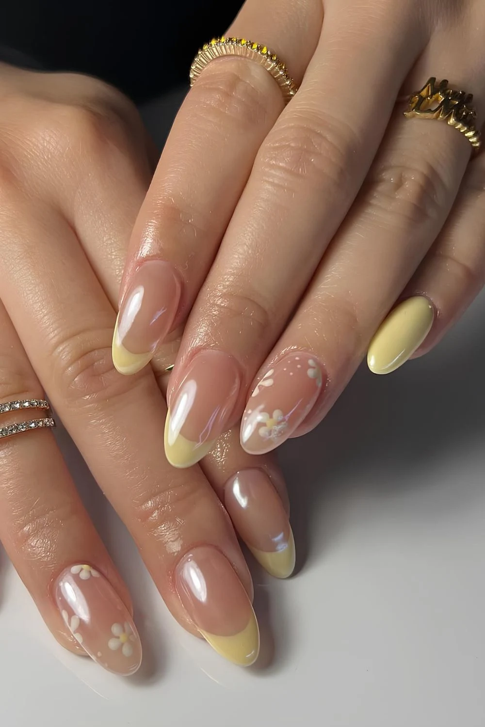 Butter yellow glazed French and solid mix nails with florals