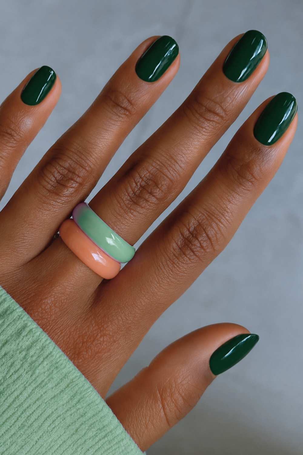 Emerald green spring nails