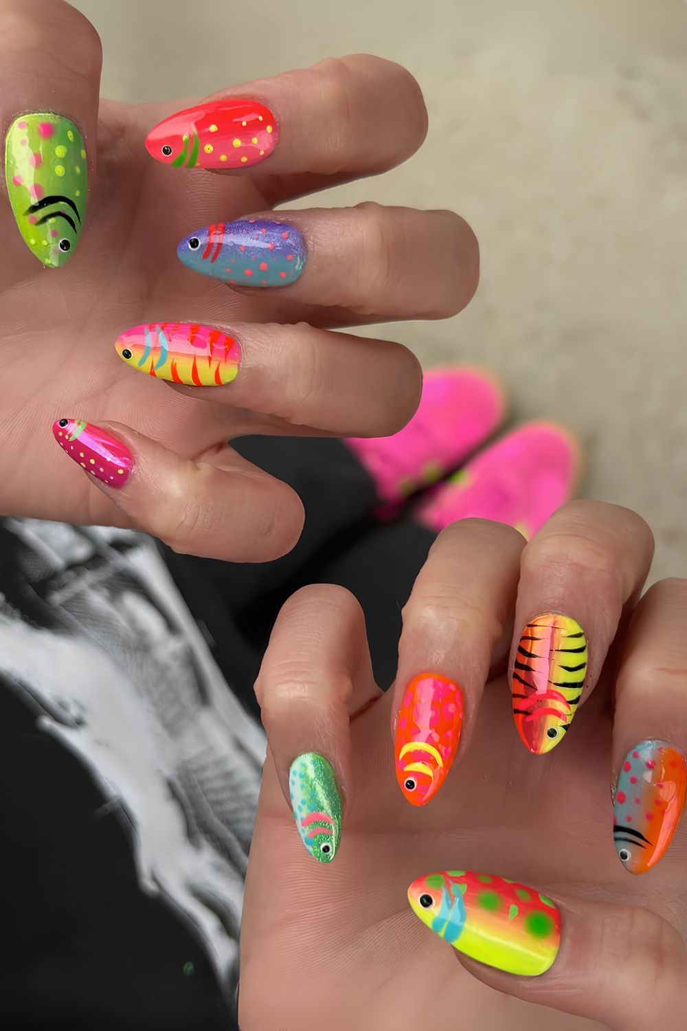 Fluorescent fishing-lure nails