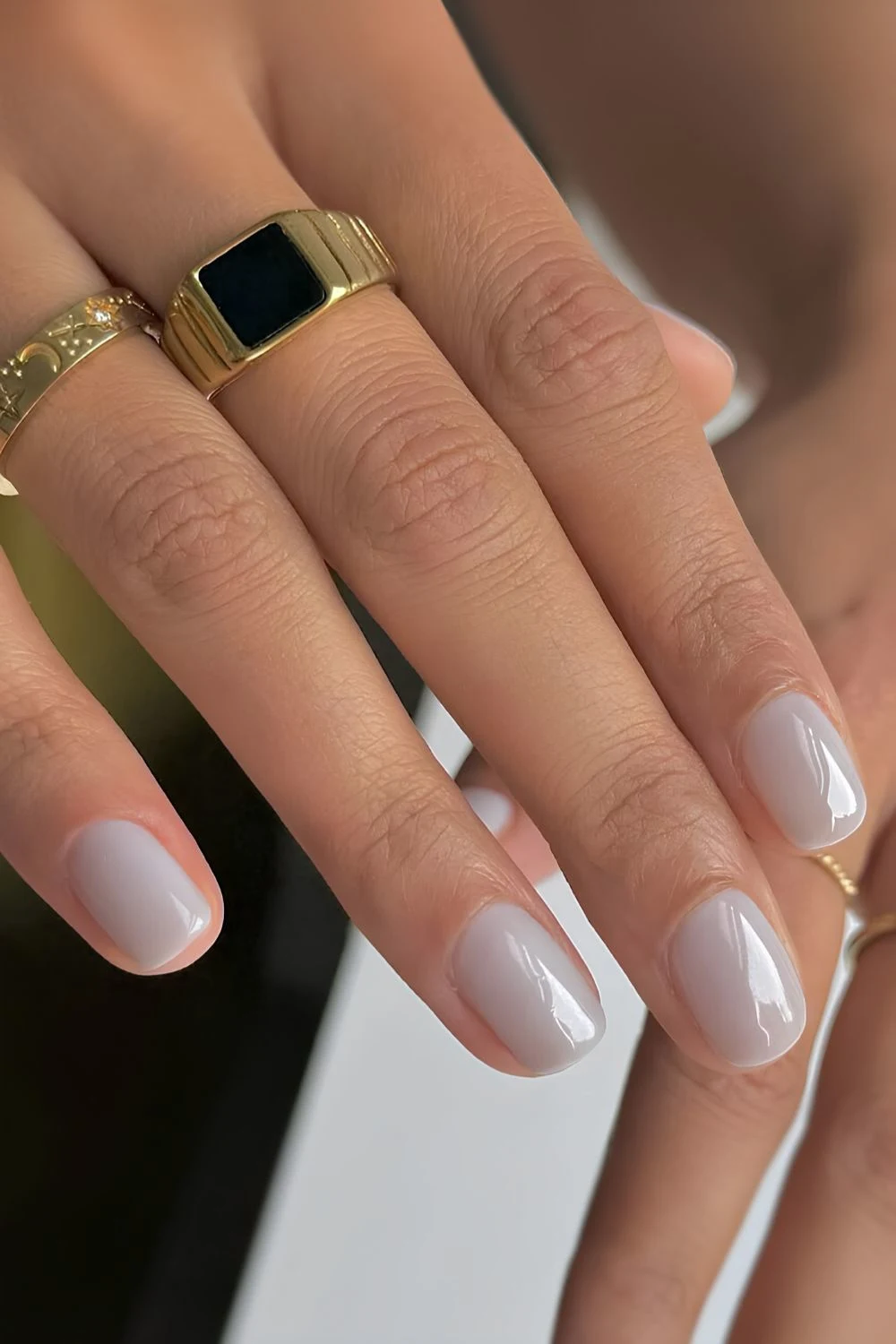 Gray watery nails