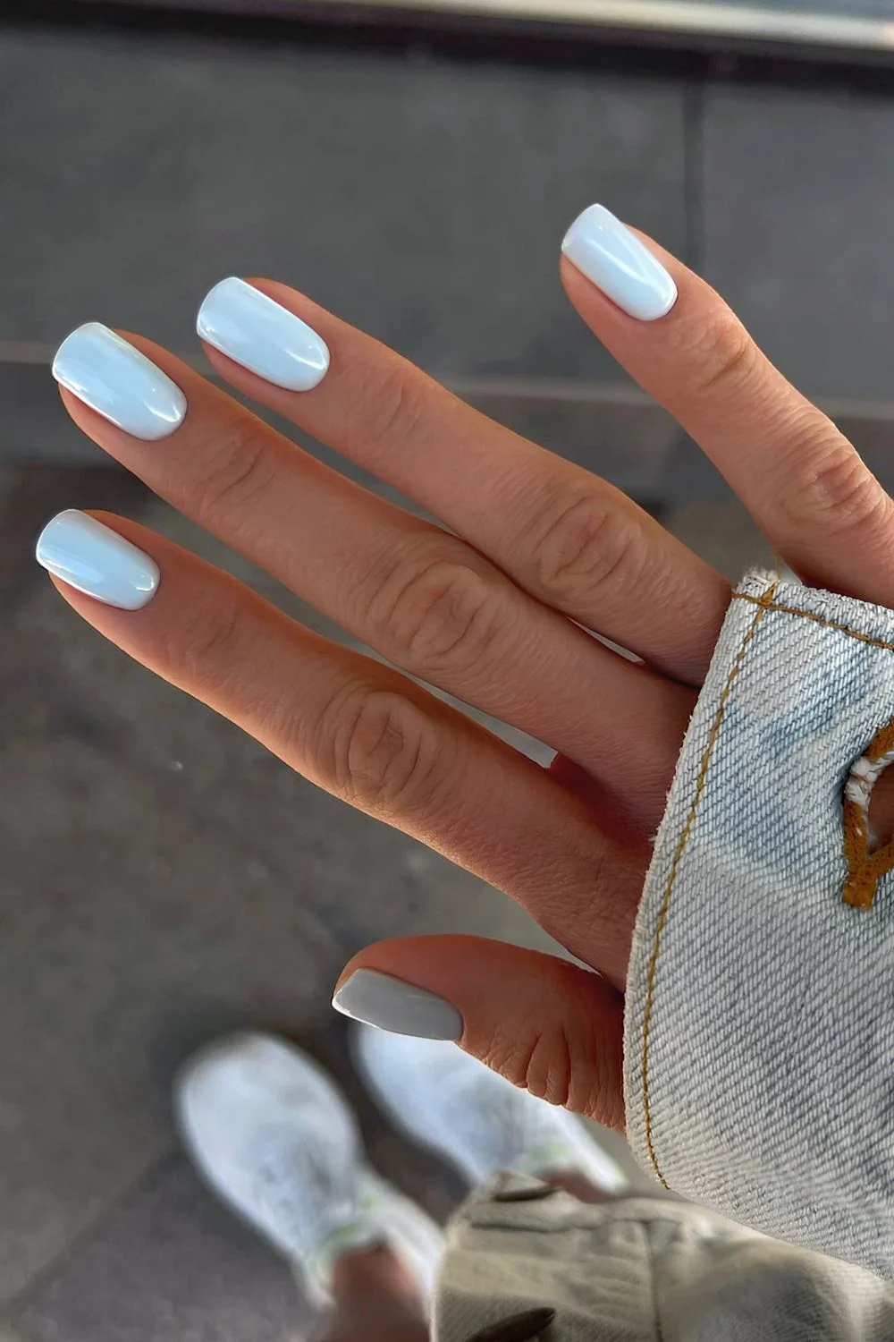 Light blue solid nails