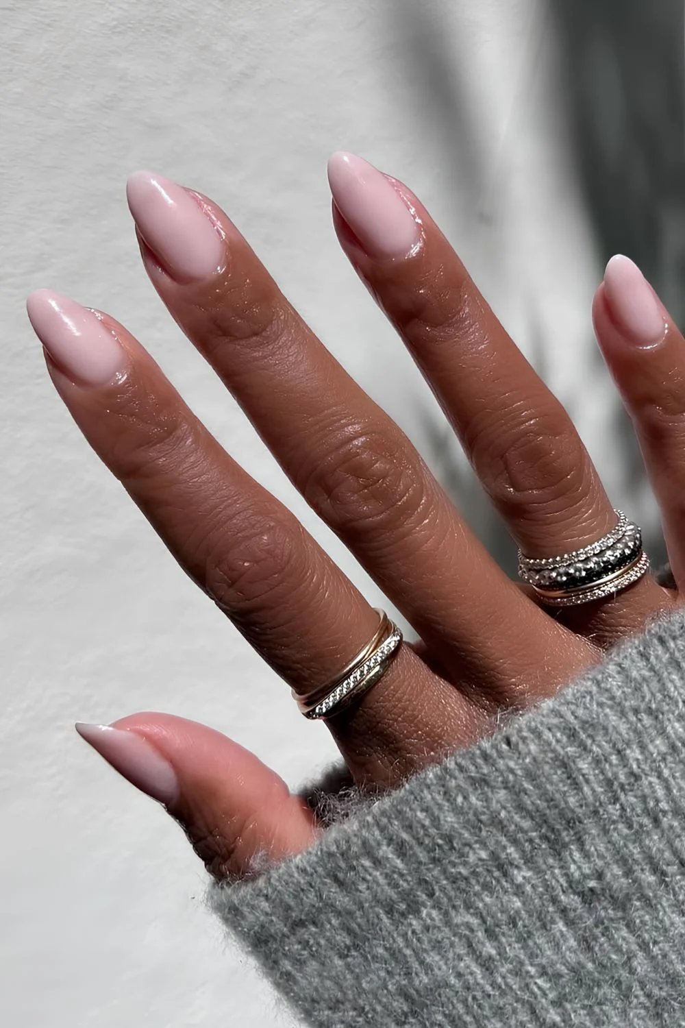 Light strawberry milk nails