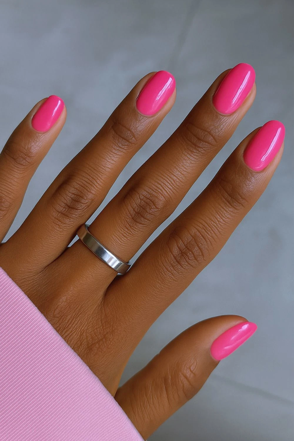 Oval hot pink manicure