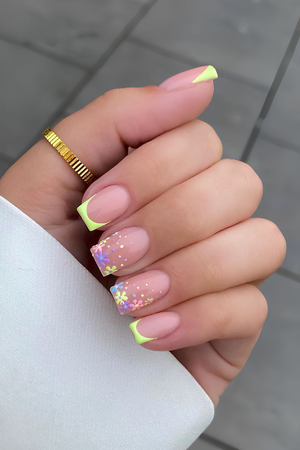 Light green French mani with flowers