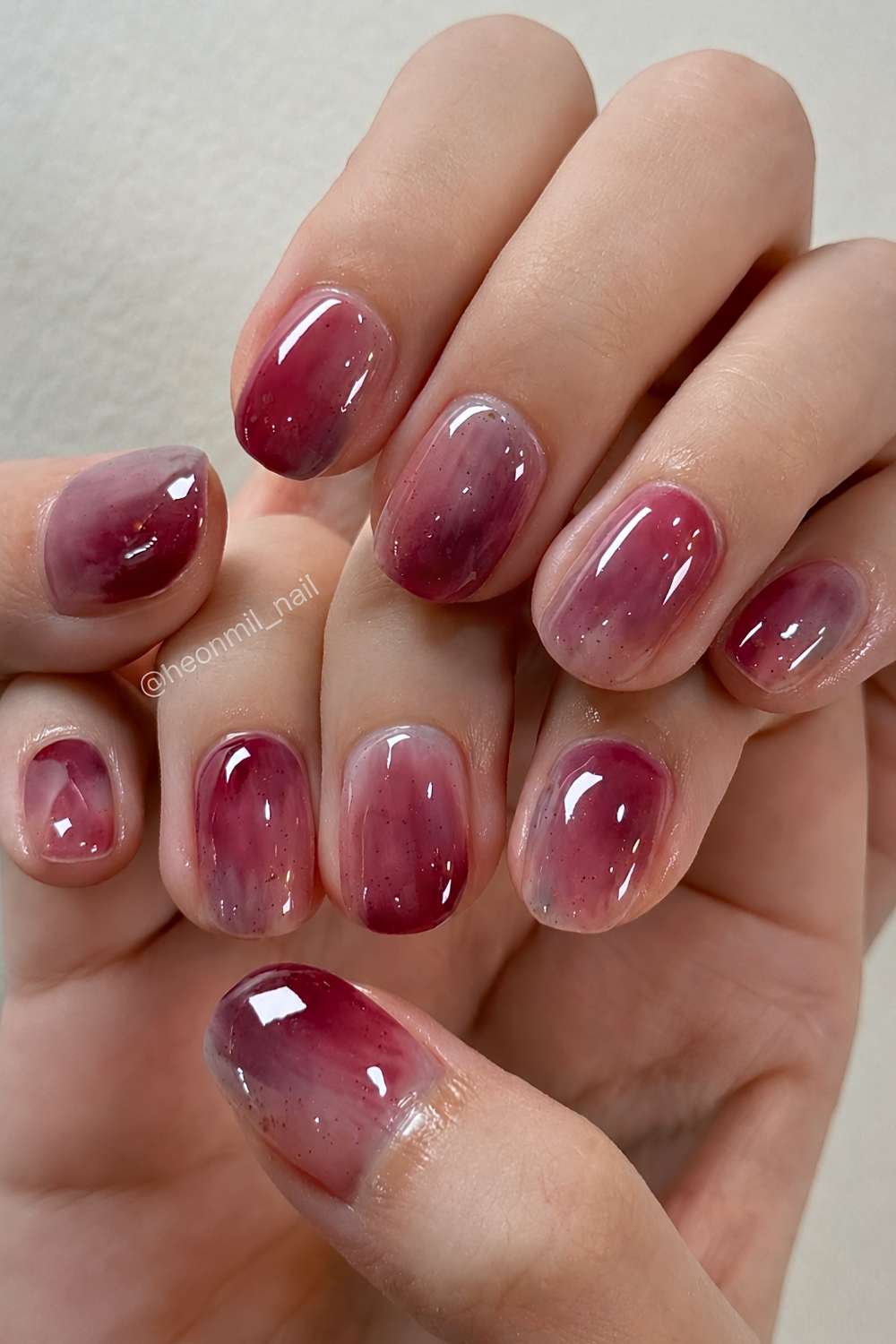 Purple and red fruit skin gradient mani