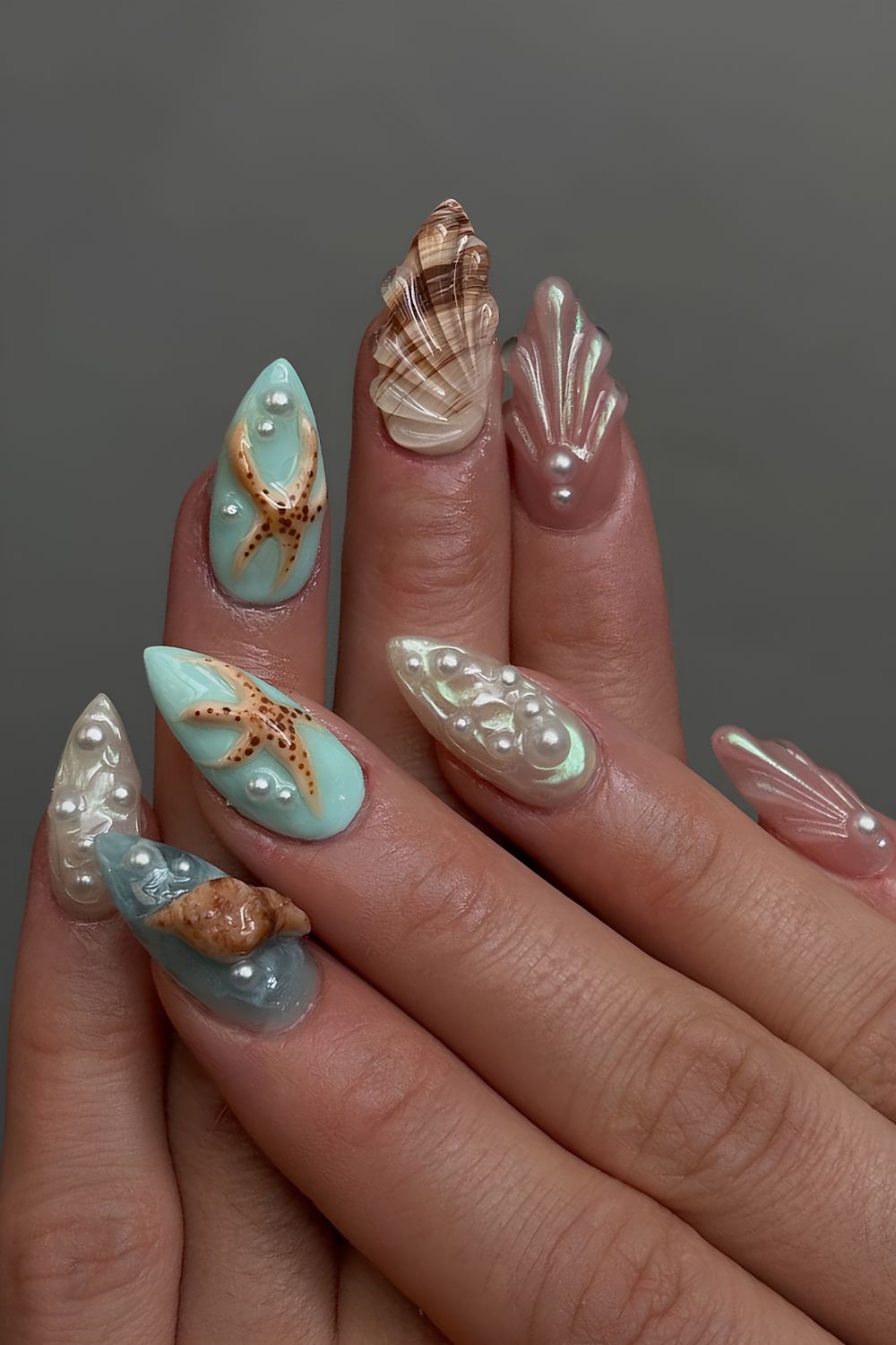 3d Seashell nails with starfish accents