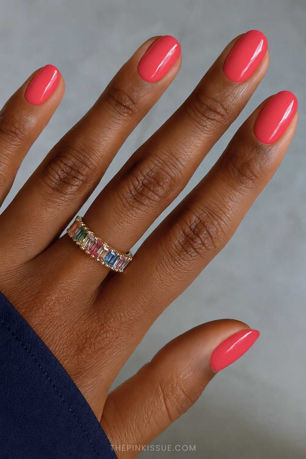 Full coverage coral manicure