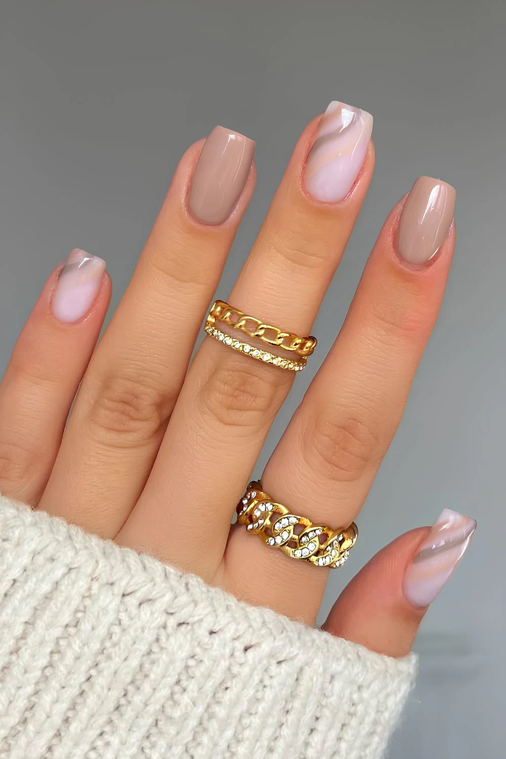 Elegant Neutral Nail Ideas