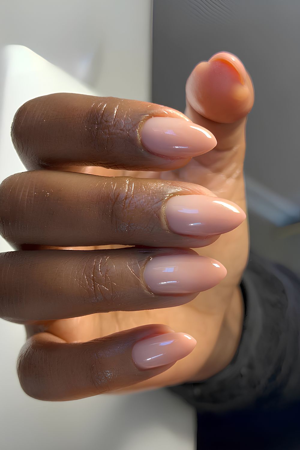 Neutral ombre manicure