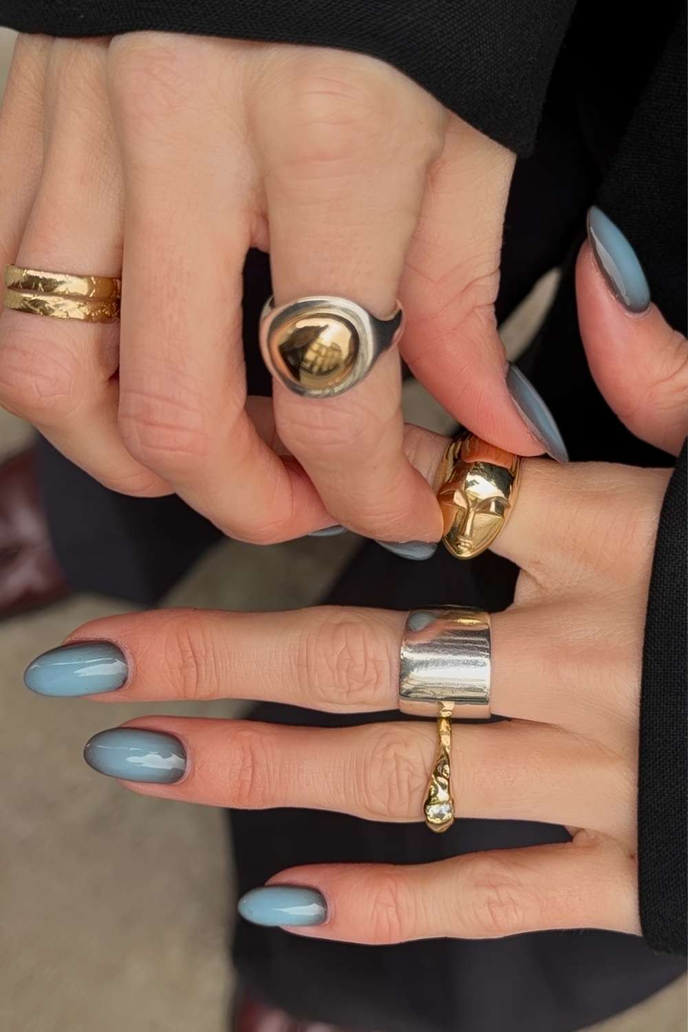 Blue on brown aura mani