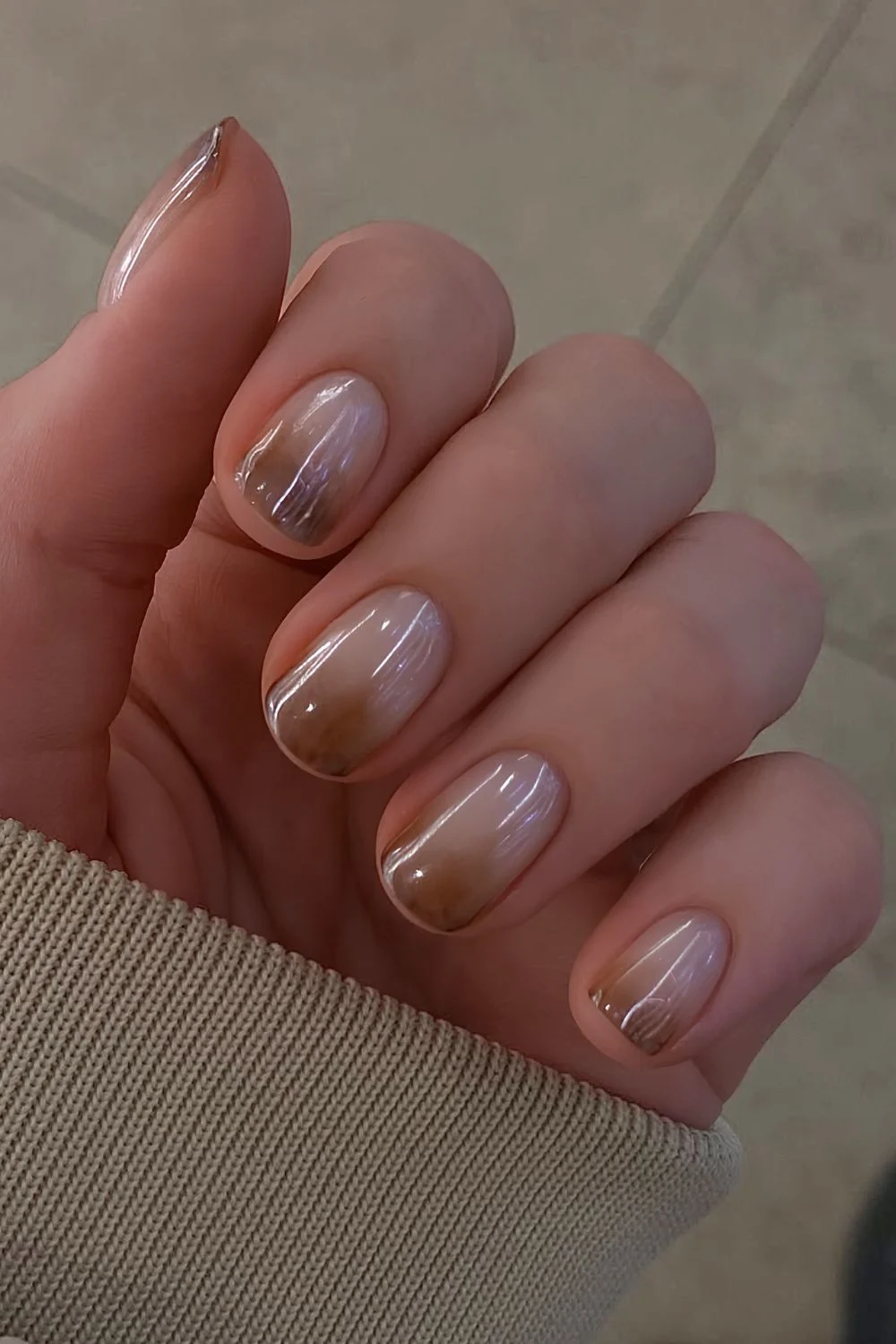 Brown ombre short nails with chrome finish