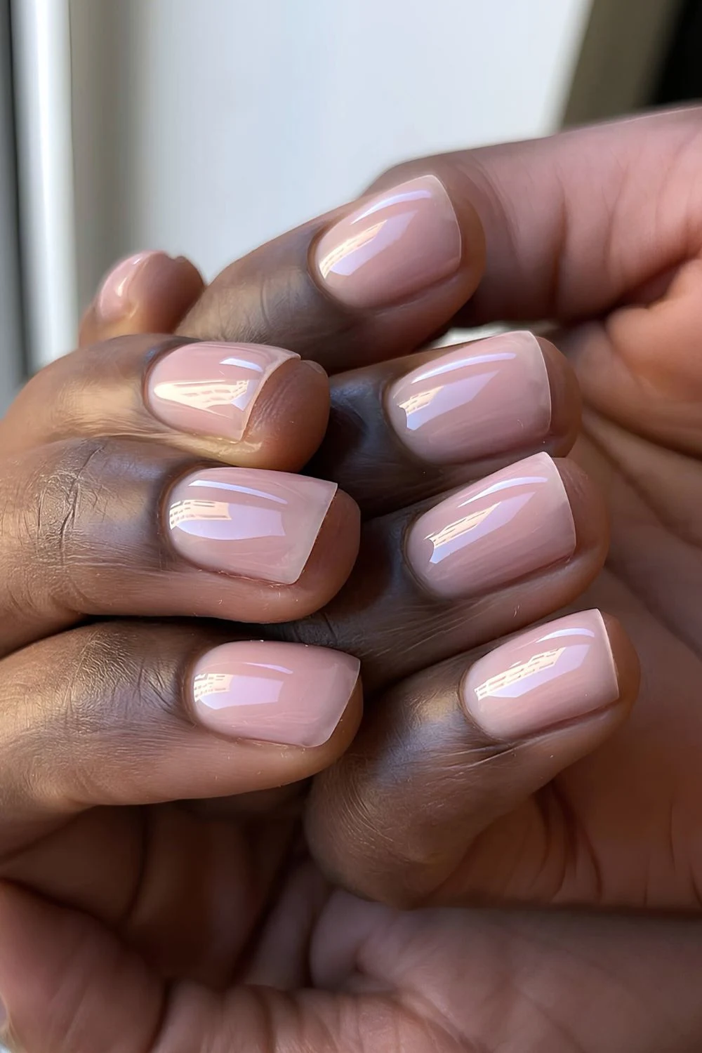 Glossy natural short nails