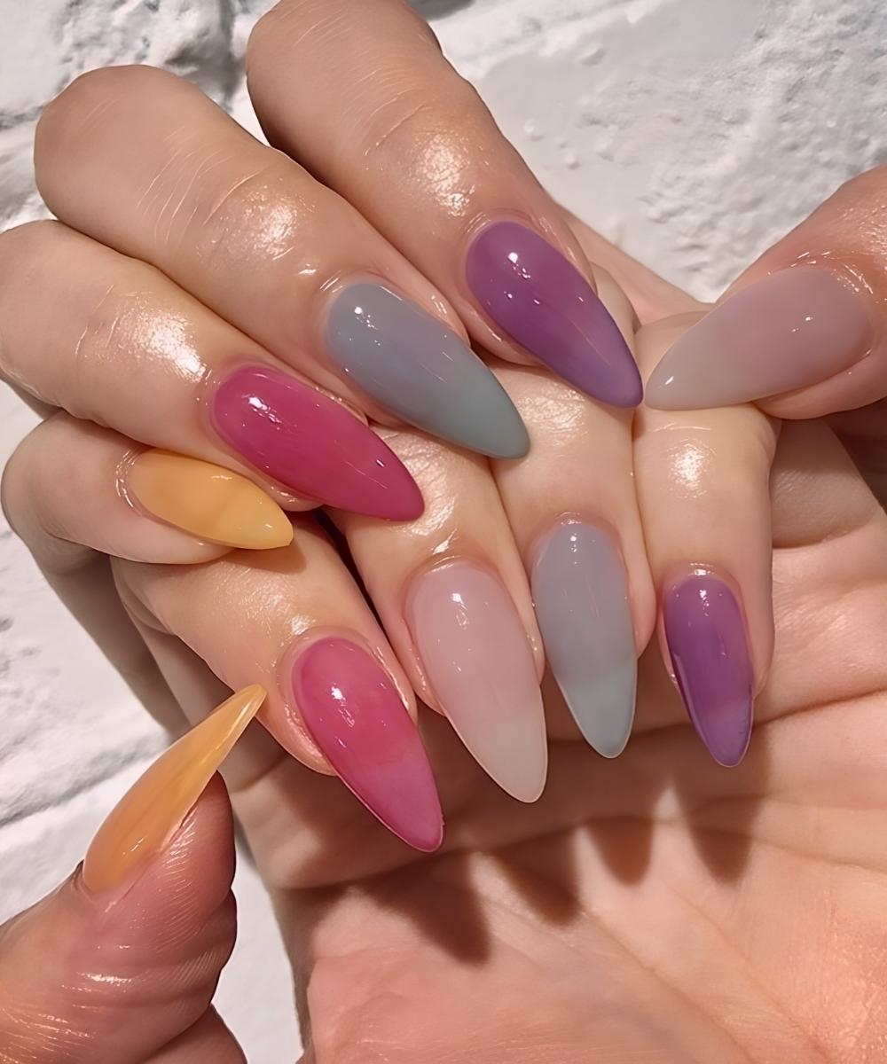 Muted skittle jelly manicure