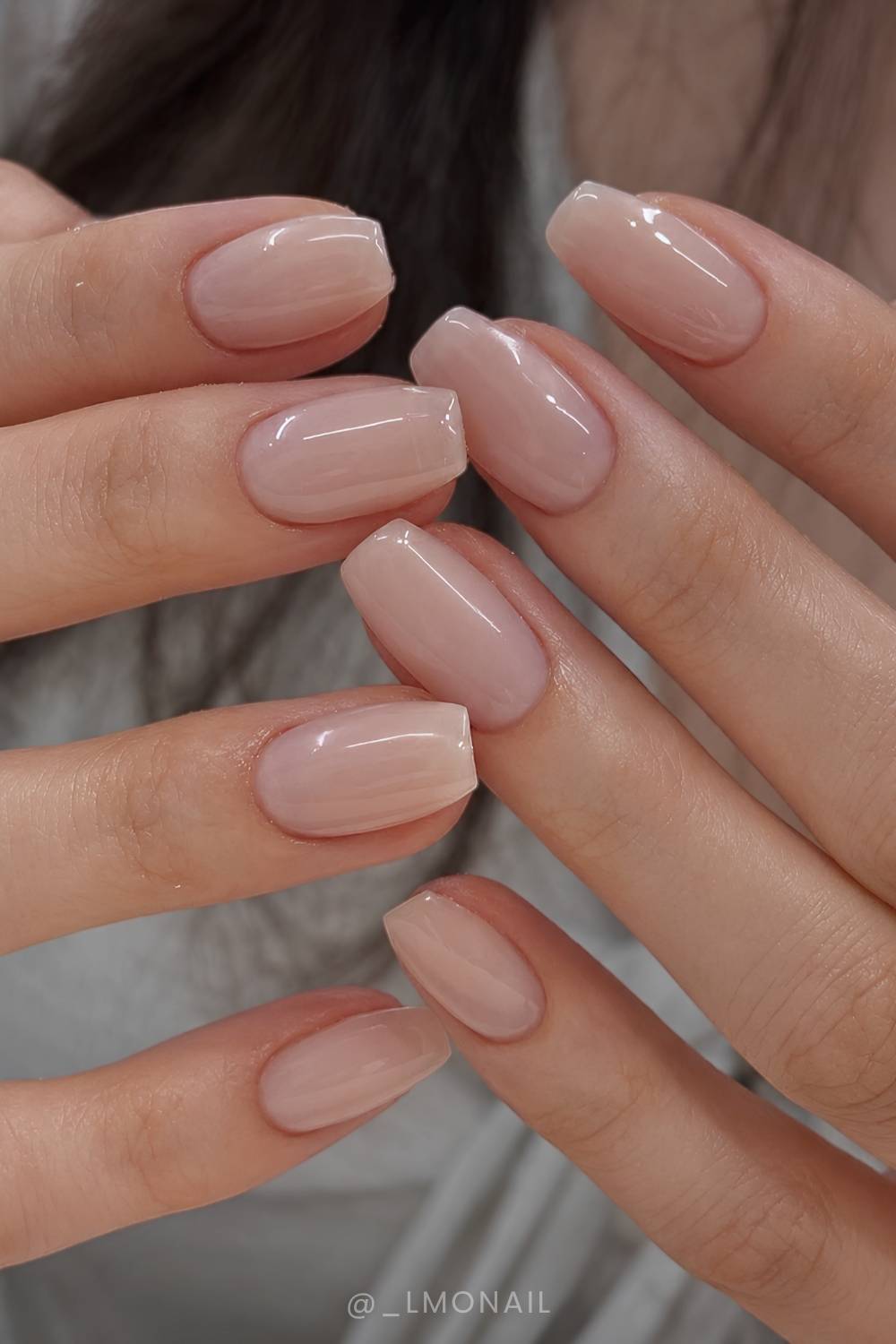 Neutral sheer nail design