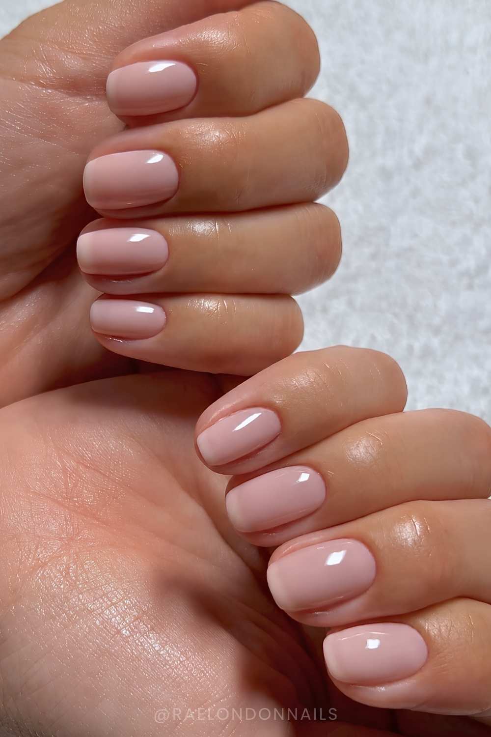 Short and transparent milky mani