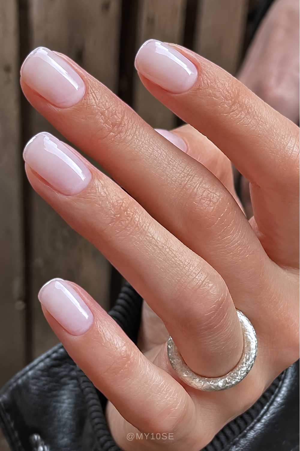 Short white jelly nails