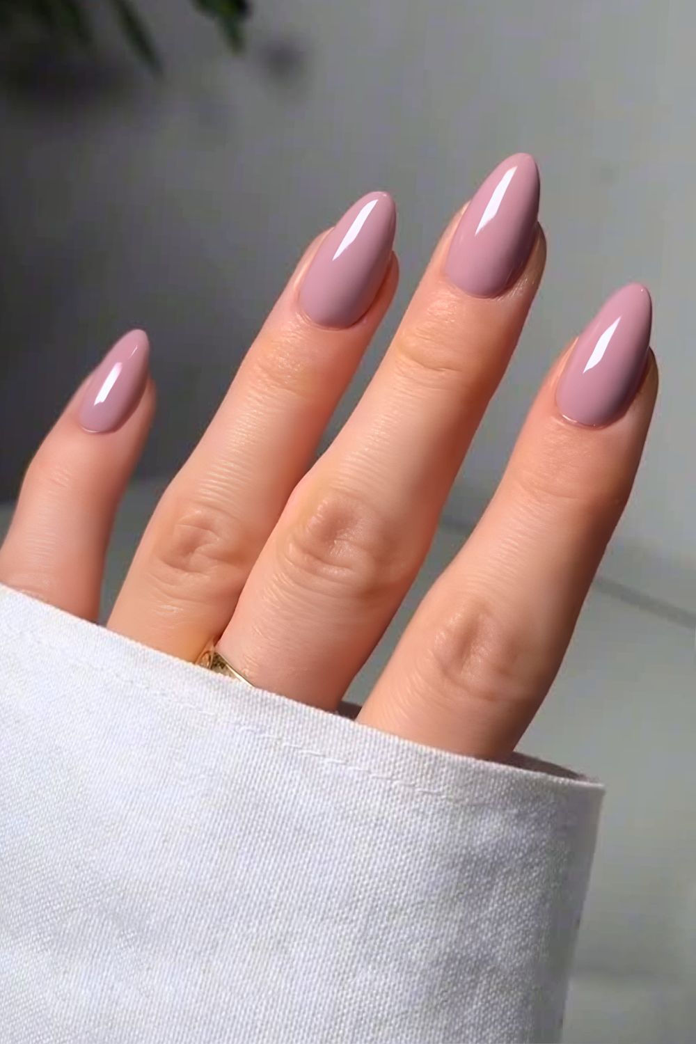 Solid mauve pink nails