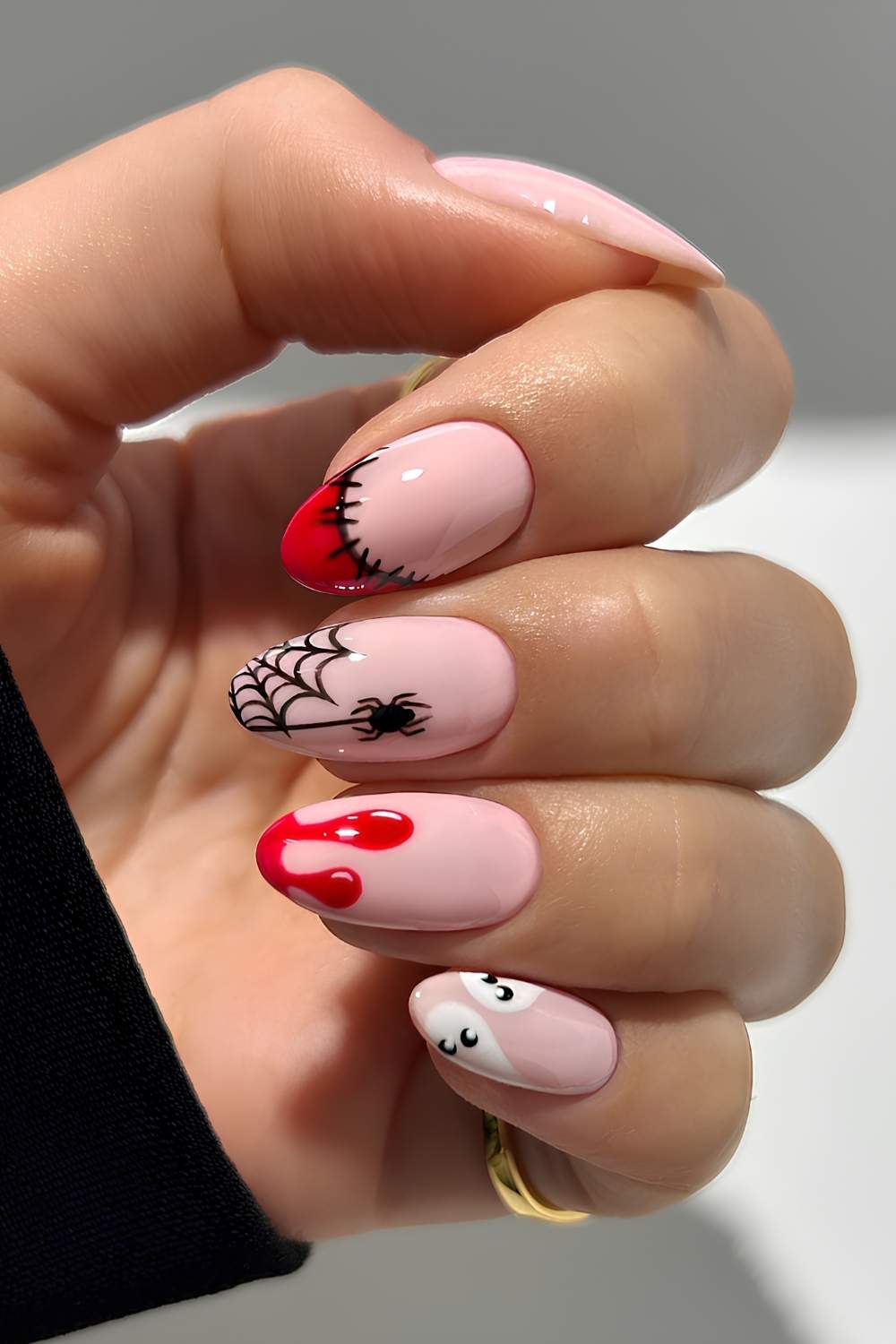 Black and red Haloween nail art