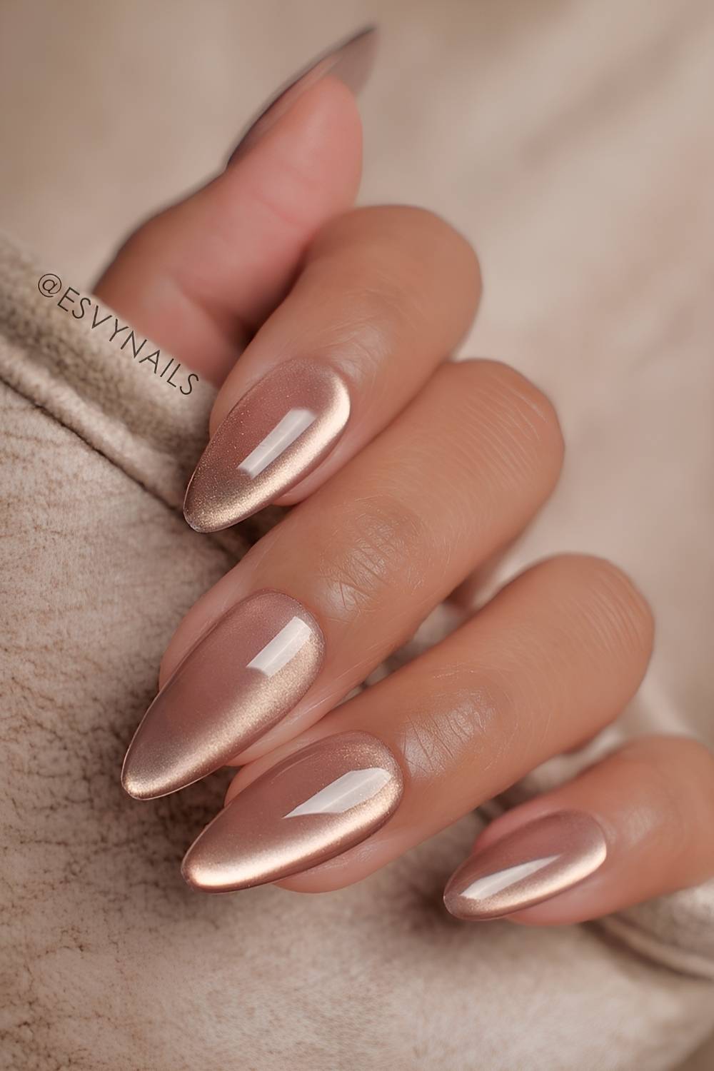 Neutral glass effect nails