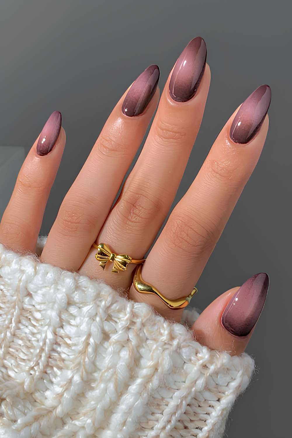 Brown teddy aura manicure