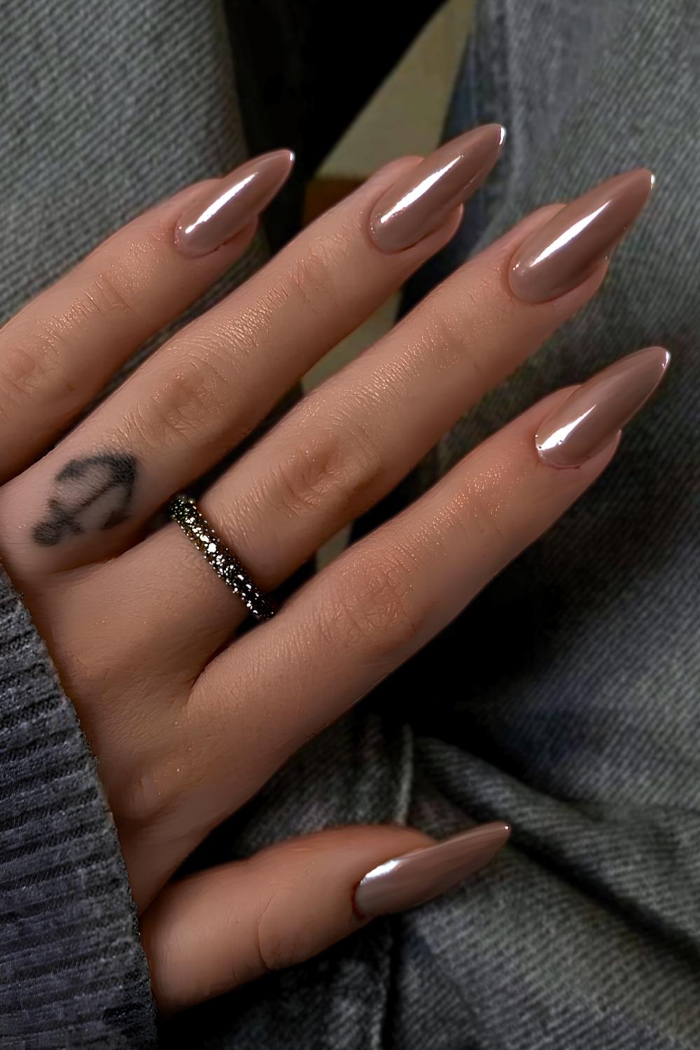 Light brown chrome nail design