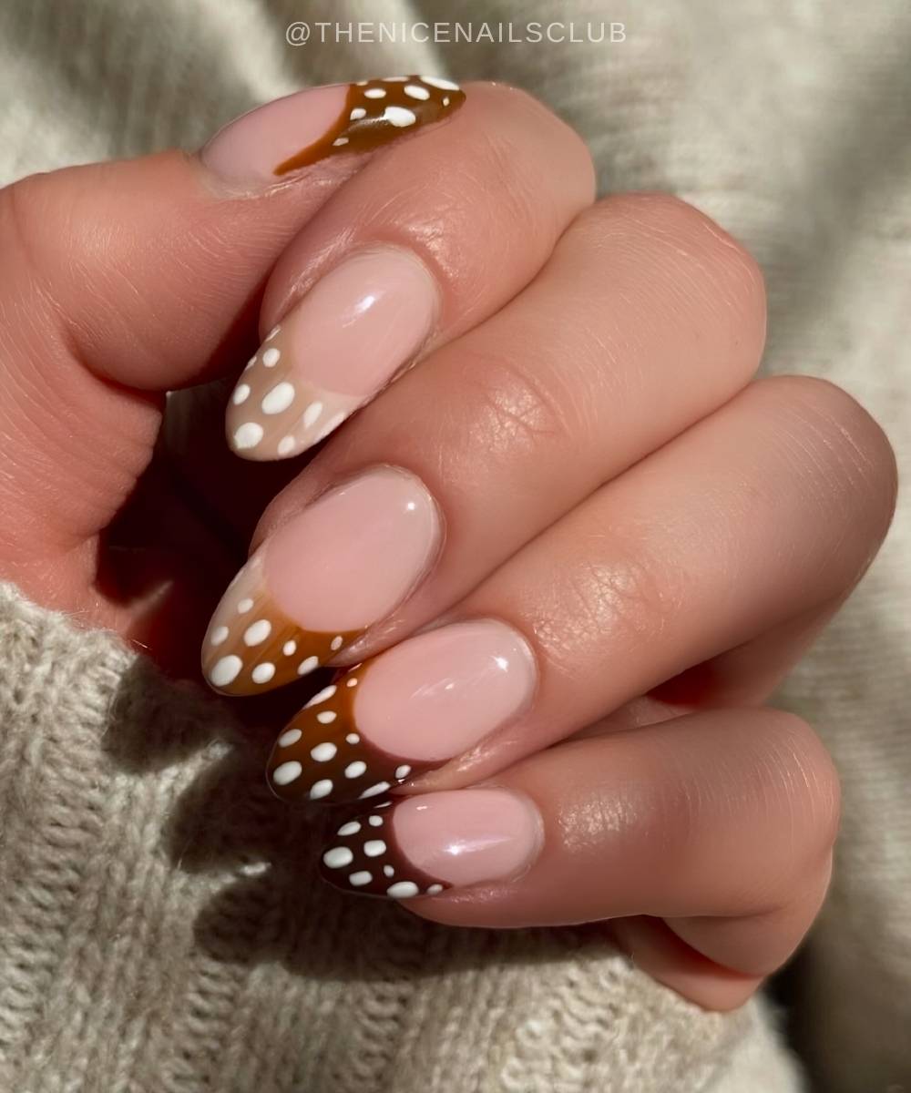 Brown French mani with fawn print