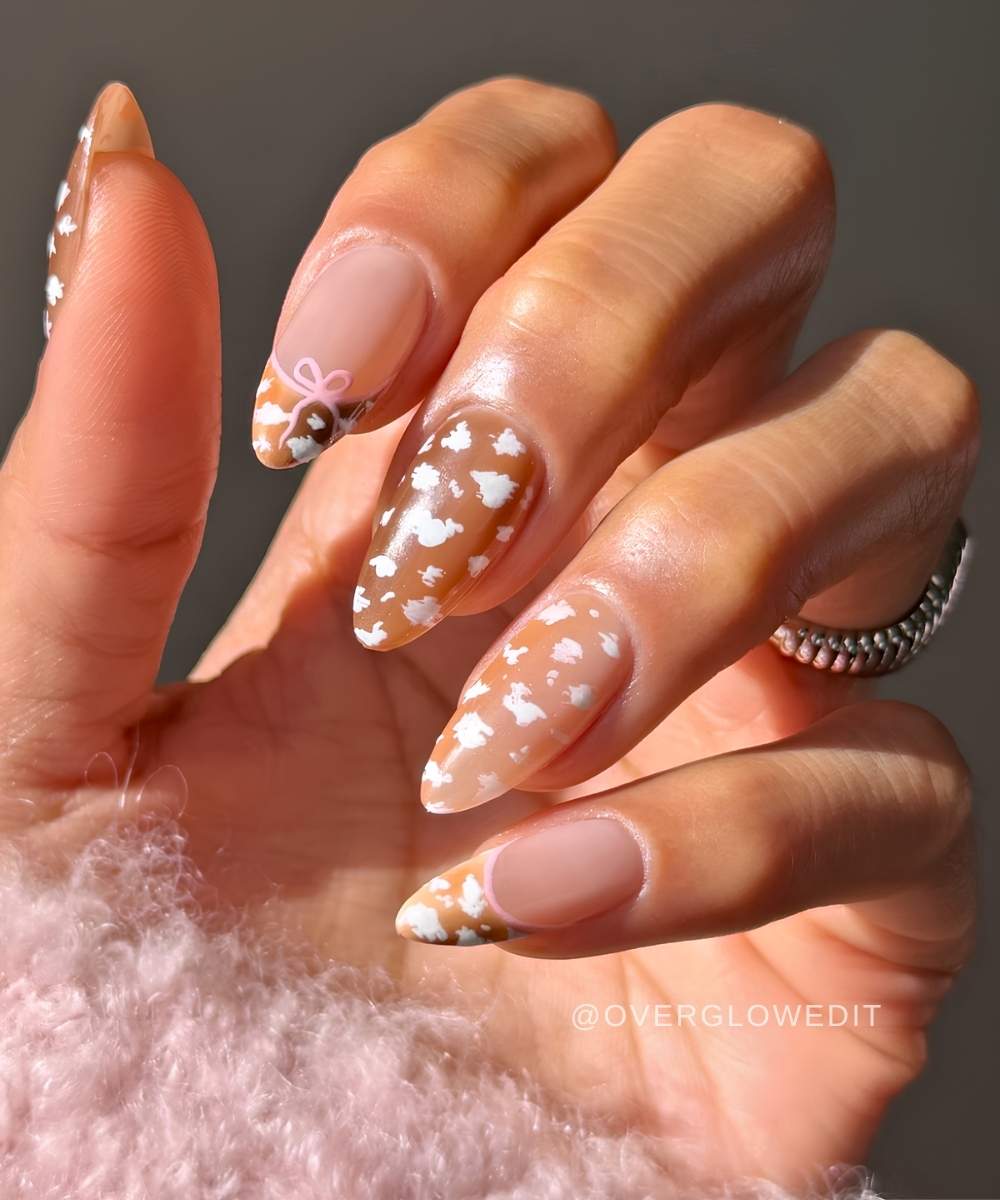 Brown and white mani with deer print and bows