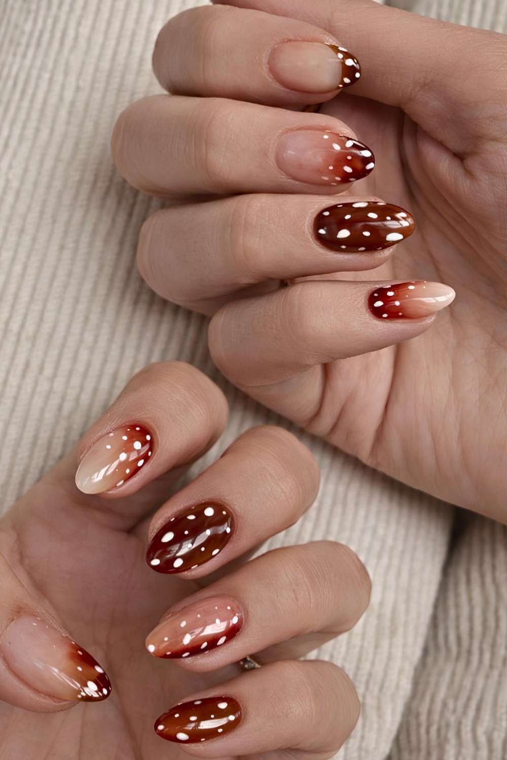 Chestnut brown mani with fawn print
