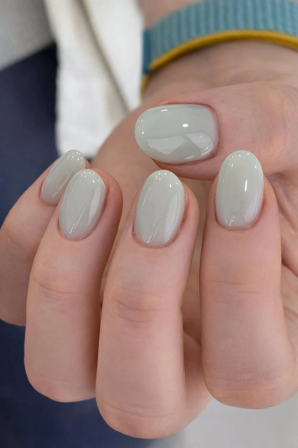 Oval jade green nails