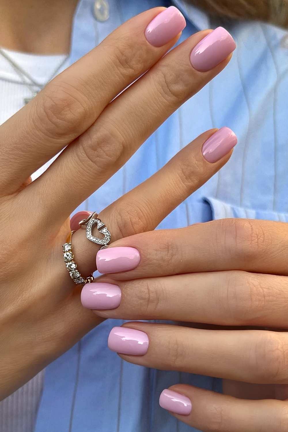Short pastel pink nails